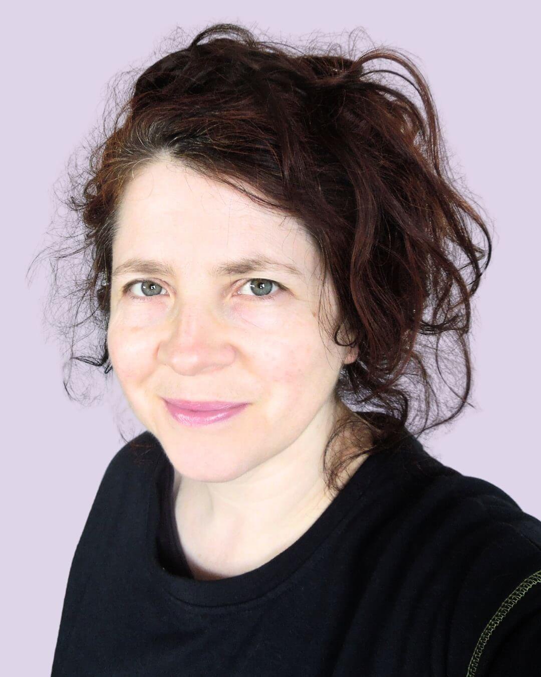 Samantha Holland – Supple Somatic Centre and Clinical Somatics Educator Samantha Holland teaching Clinical Somatics with a focus on the supple somatic centre