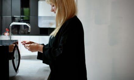 ADHD and Food Noise: Why Your Brain Won’t Stop Thinking About Food (And What Helps)