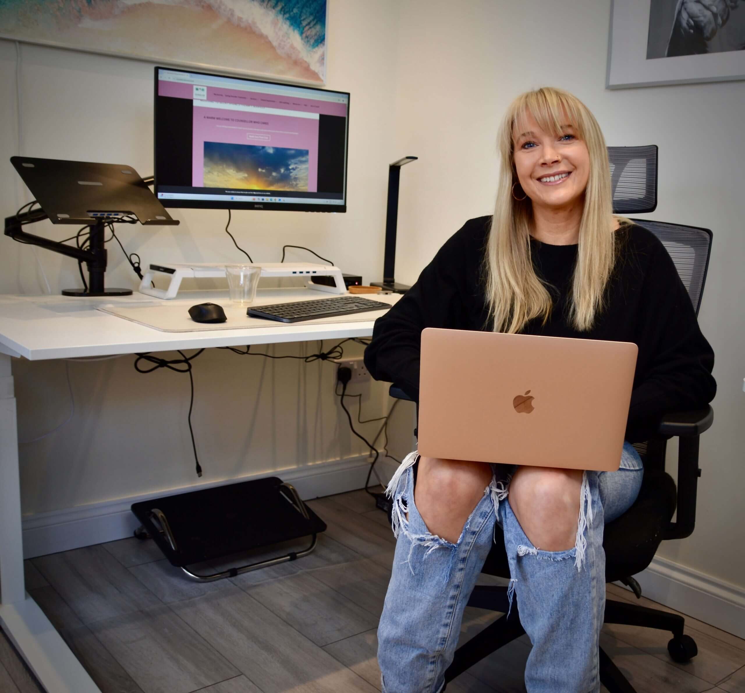 Becky Stone Eating Disorder Therapist Canterbury Becky Stone eating disorder therapist in Canterbury supporting teens and adults with male eating disorders, body image struggles and trauma-informed therapy.