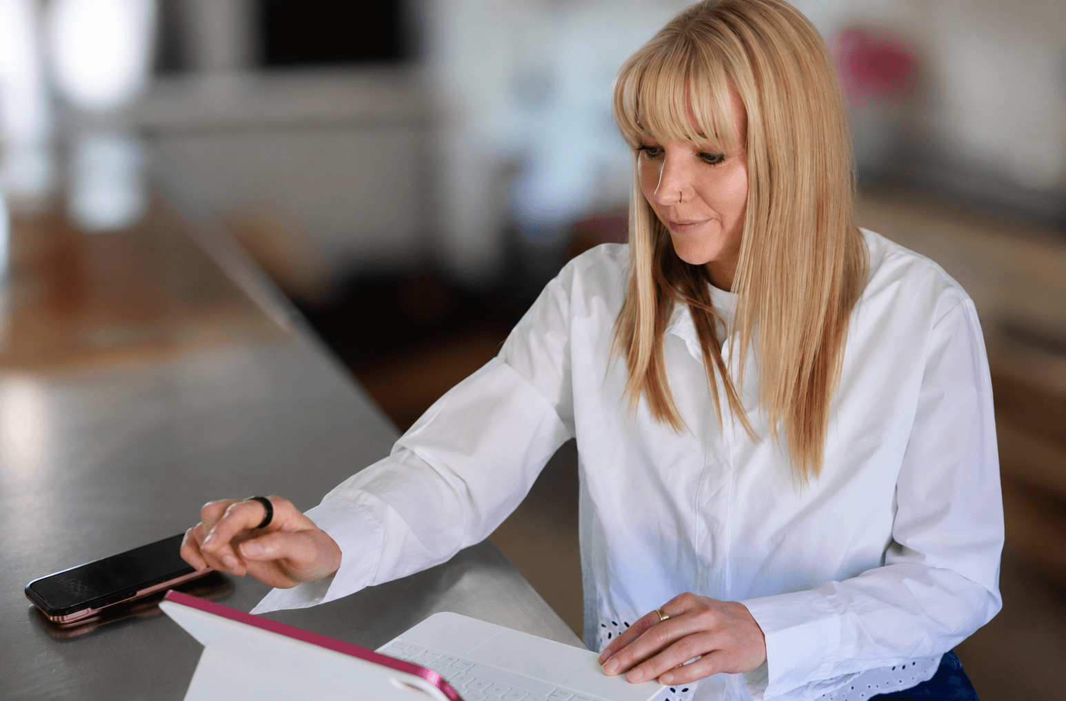 Becky Stone, Eating Disorder therapist in Canterbury, supporting parents to recognise early signs of Eating Disorders in teenagers and young people.
